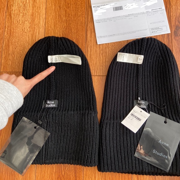 [TIP] How to spot a FAKE Acne Studios Beanie - Picture 4 of 8